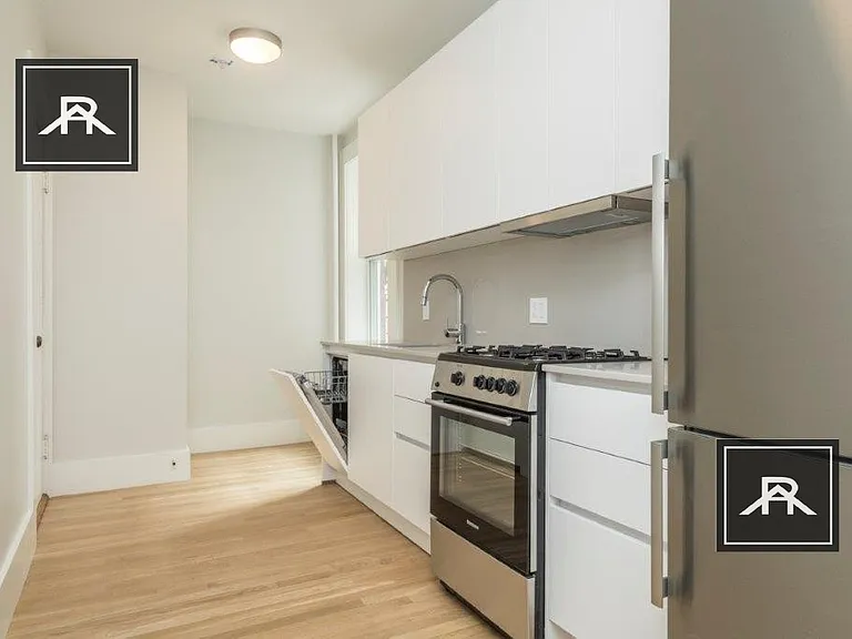 290 Chestnut Hill Ave #4 — Photo 3