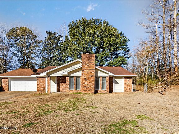 2nd image of 1341 Whispering Oaks Cv