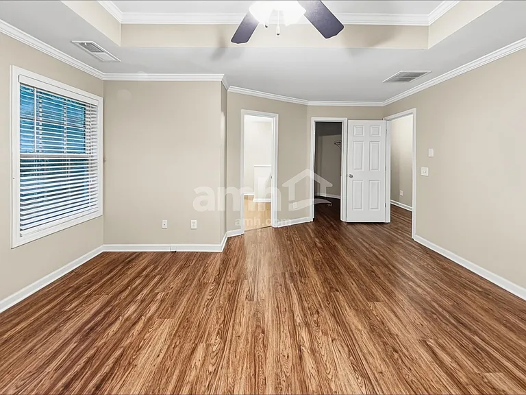 1954 Firelight Ln — Photo 8