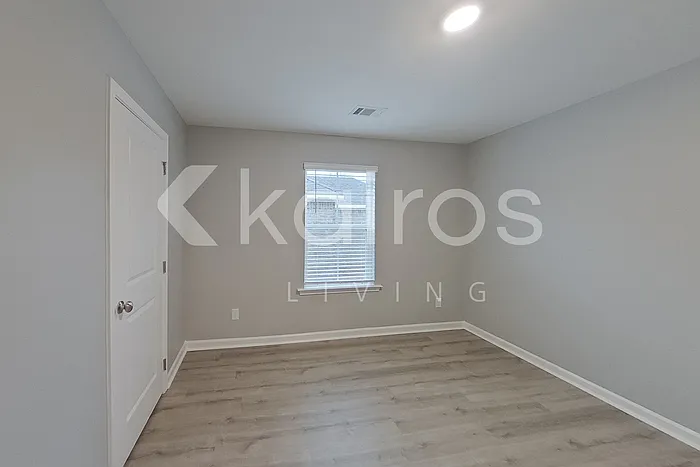 102 Denise Dr — Photo 12
