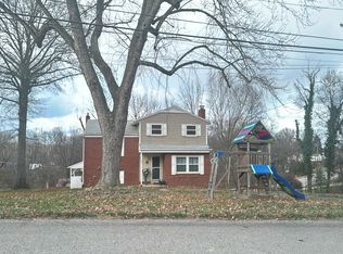 1233 Satellite Cir, Pittsburgh, PA 15241