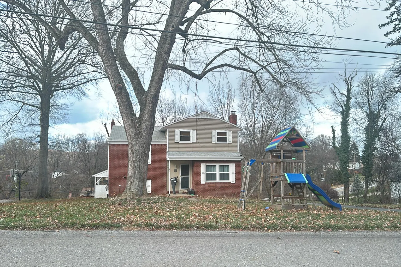 1233 Satellite Cir photo 1