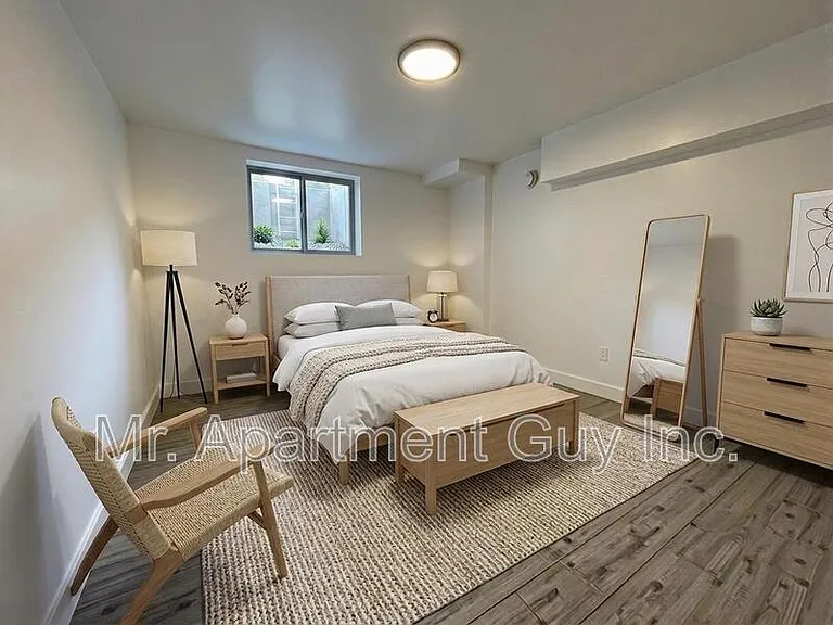 679 Limeridge Rd E — Photo 5