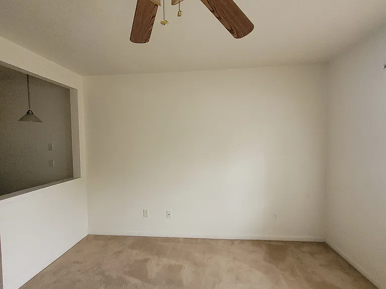 404 S 2nd St #3 — Photo 4