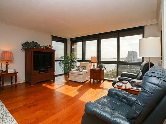 4th image of 3301 Bayshore Blvd Unit 1609A
