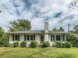 686 Ironwood Dr, Ann Arbor, MI