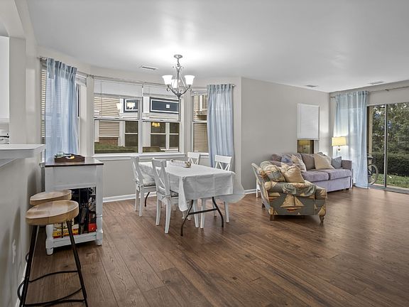 2nd image of 20582 Snowshoe Sq Unit 101