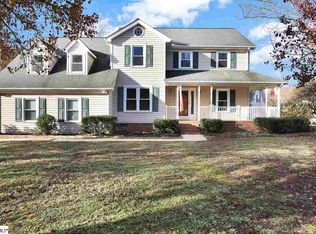 200 Chariot Ln, Simpsonville, SC 29681