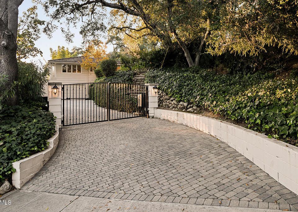 1st image of 1460 Virginia Rd