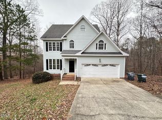 900 Stable Ridge Dr, Holly Springs, NC 27540
