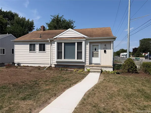 29414 Florence St, Garden City, MI 48135