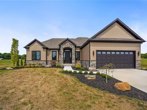 6120 Century Blvd, Canfield, OH 44406