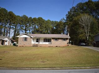 834 Hickory Ridge Rd SW, Lilburn, GA 30047