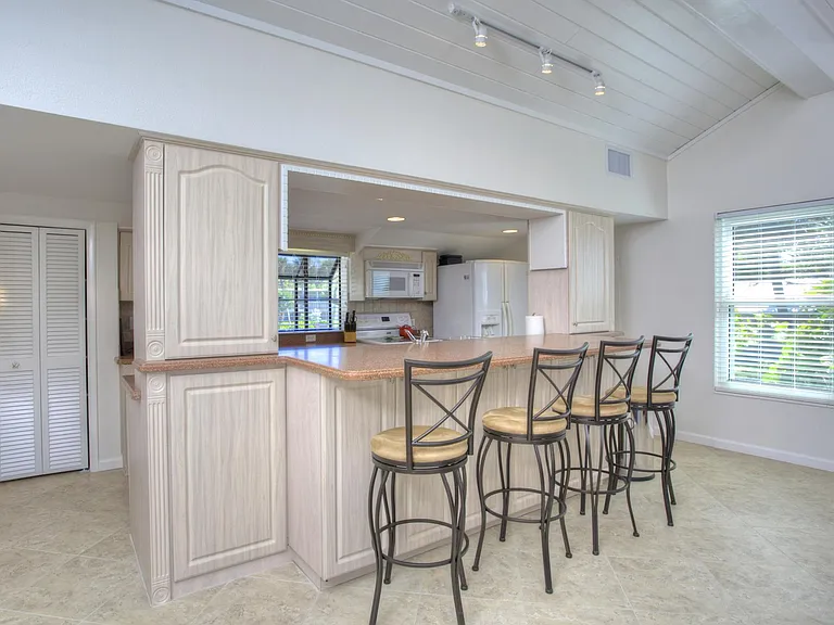 2833 Gulf Of Mexico Dr — Photo 15