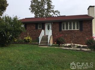 1960 8th St, North Brunswick, NJ 08902