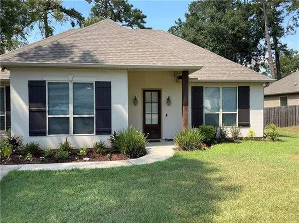 26 Hester St, Madisonville, LA 70447