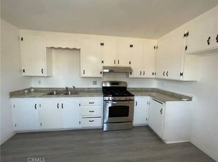 1196 Fountain St #E, Riverside, CA 92507
