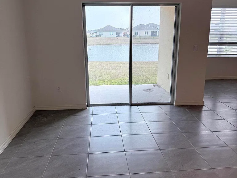4984 Amasa Cir — Photo 5