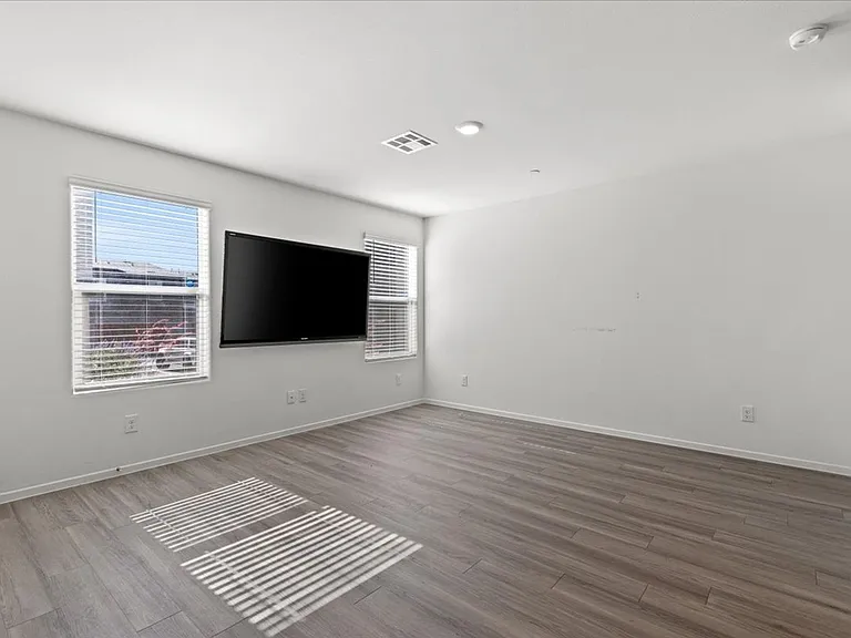 9366 Soothing Sea St — Photo 7