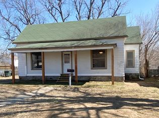 215 S Maple St, Sapulpa, OK 74066