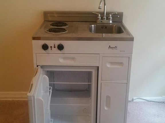 3rd image of 3184 W 8th St APT 200