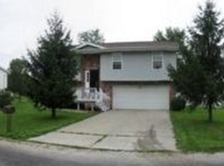 210 N Church St, Carlock, IL 61725