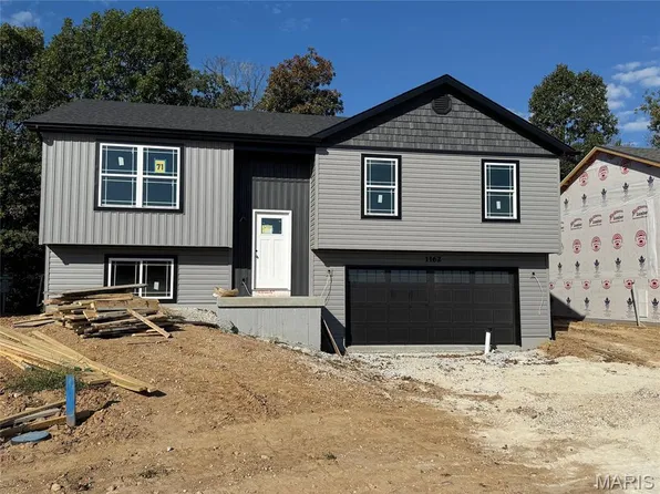 1162 Marathon Dr, Foristell, MO 63348