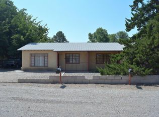 1518 Beverly Rd SW, Albuquerque, NM 87105