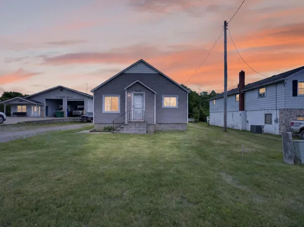 7514 S Saginaw St, New Lothrop, MI 48460