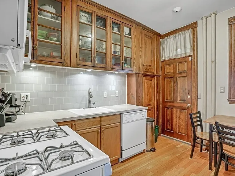 11 Radcliffe Rd #1 — Photo 18