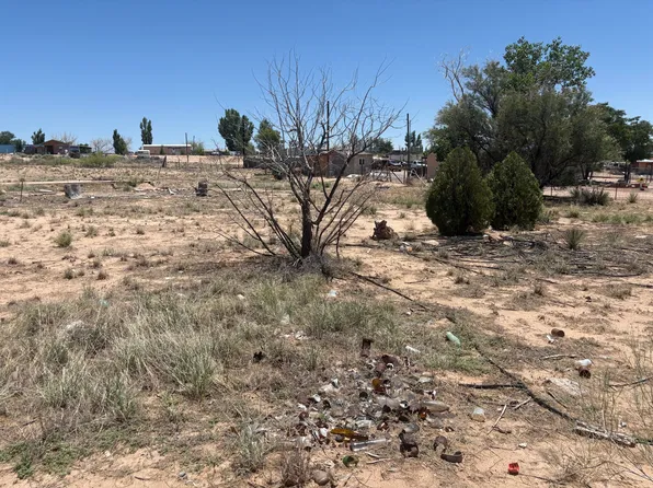 4 Century Rd, Belen, NM 87002
