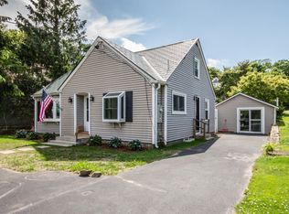 43 Edgartown Rd, Tisbury, MA 02568