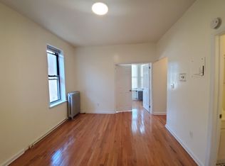 276 Essex St #2F, Brooklyn, NY 11208