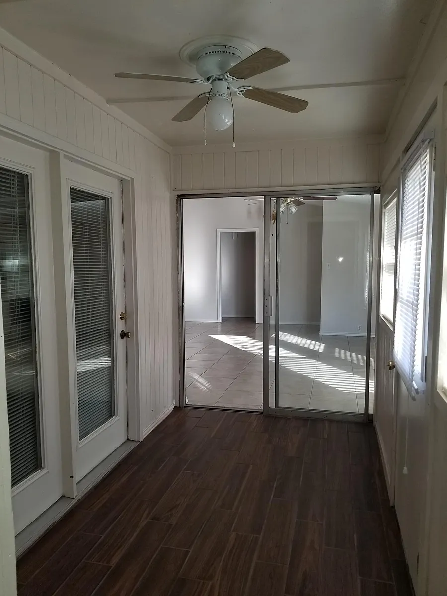 Sunroom - Midland