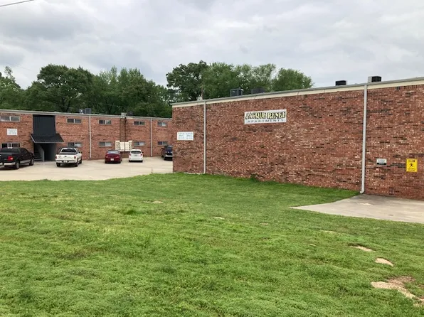 2241 W Burton Rd #96, Mount Pleasant, TX 75455