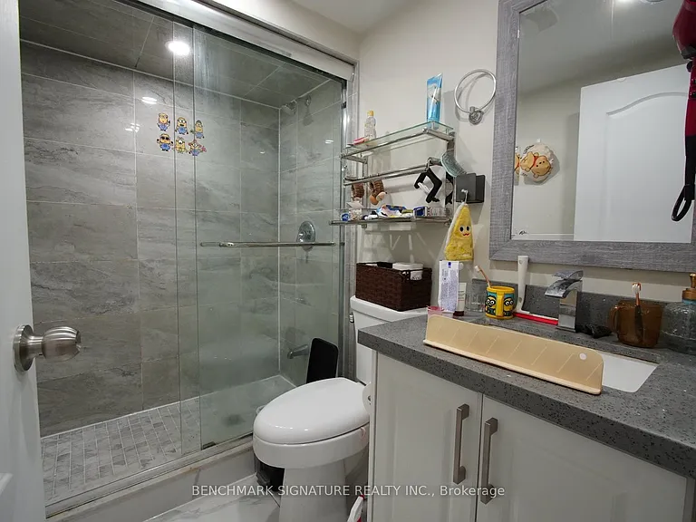 220 Lucas St #BASEMENT — Photo 8