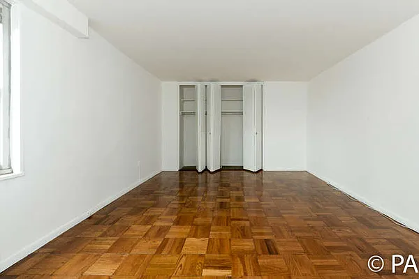 Sold by Benjamin Realty Since 1980 | media 43