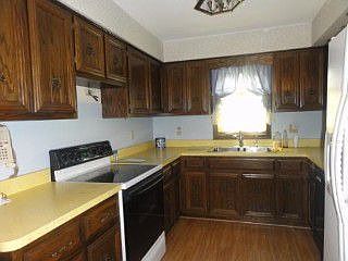 2nd image of 218 W Manor Dr Unit D