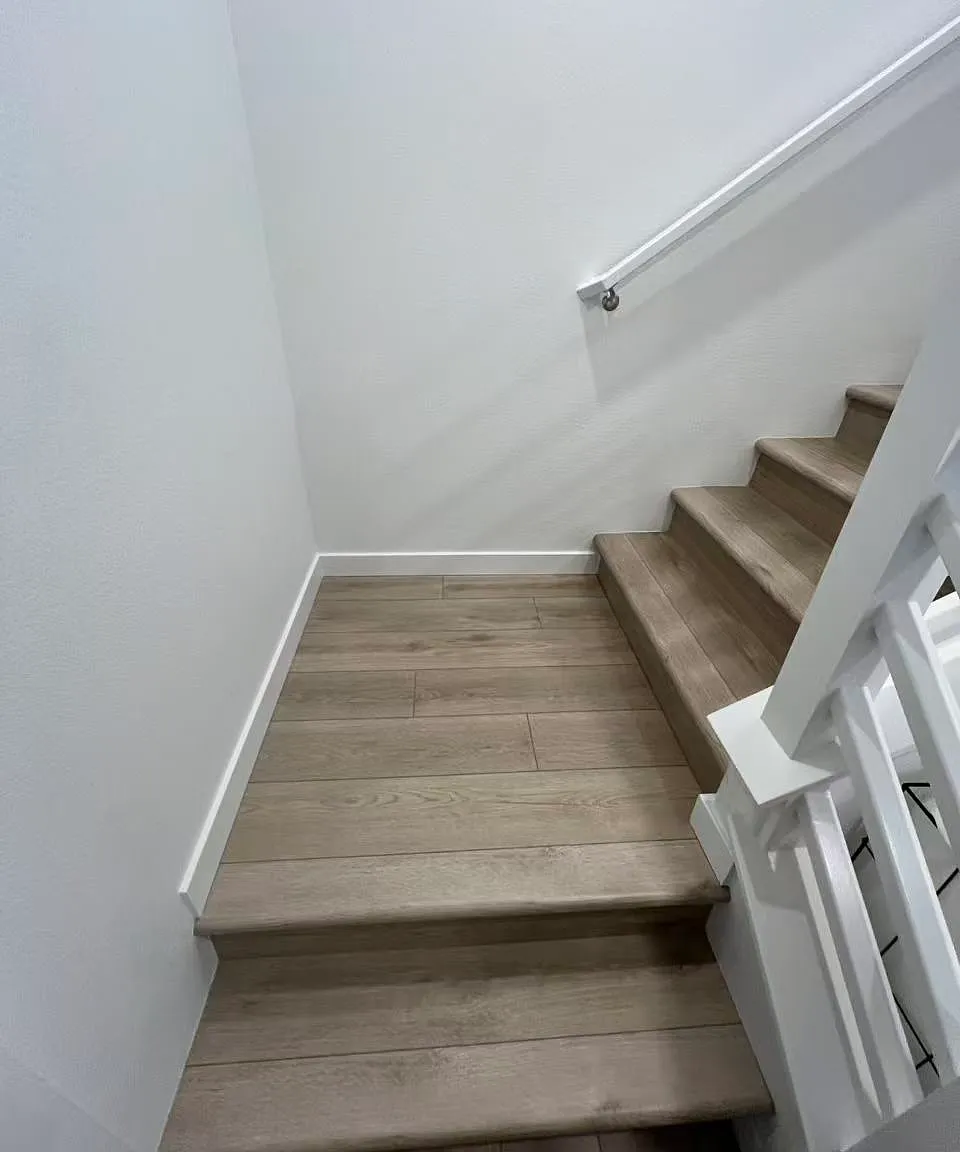 4 bed, 2026 sqft, $3,500 — Photo 2