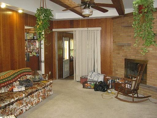 3rd image of 832 Fordham Ave