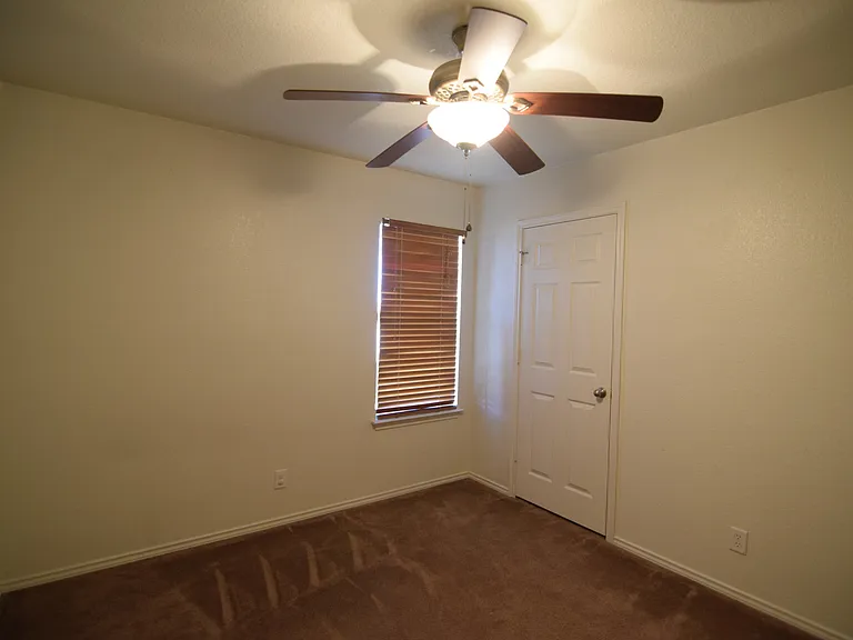3401 Lorena Dr — Photo 7