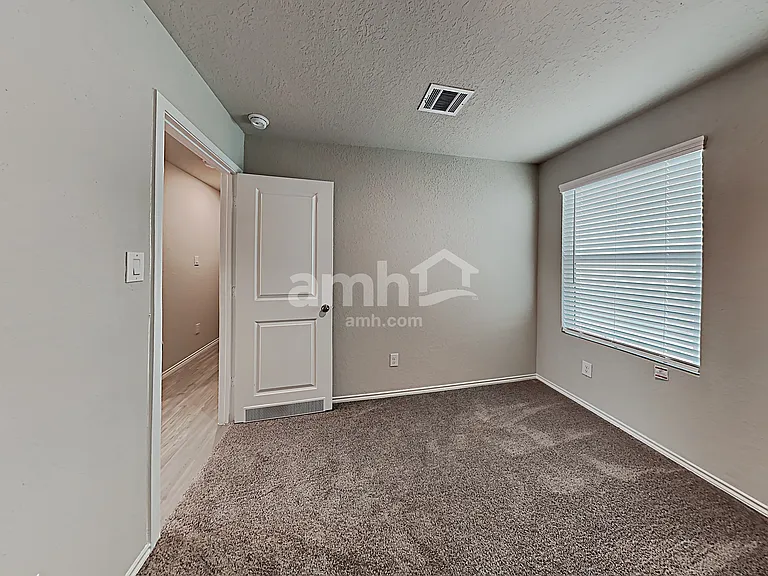 10603 Varmus Dr — Photo 17