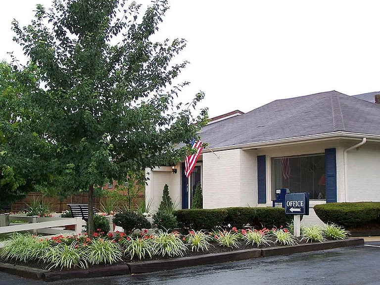 Gatehouse Apartments — Photo 15