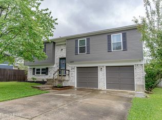 10404 Gaudet Ct, Jeffersontown, KY 40299