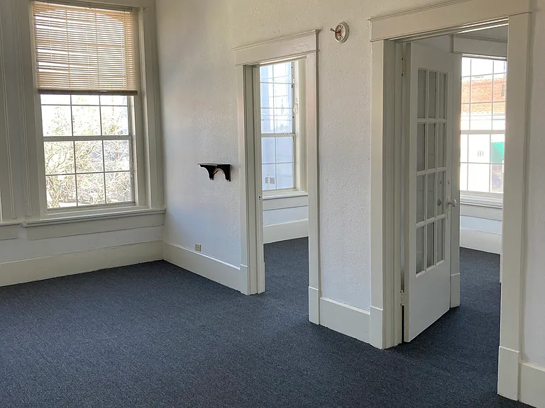 102 S Saint Charles St #C — Photo 1