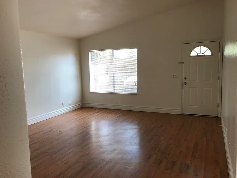 6570 Mountainwood Ln — Photo 5