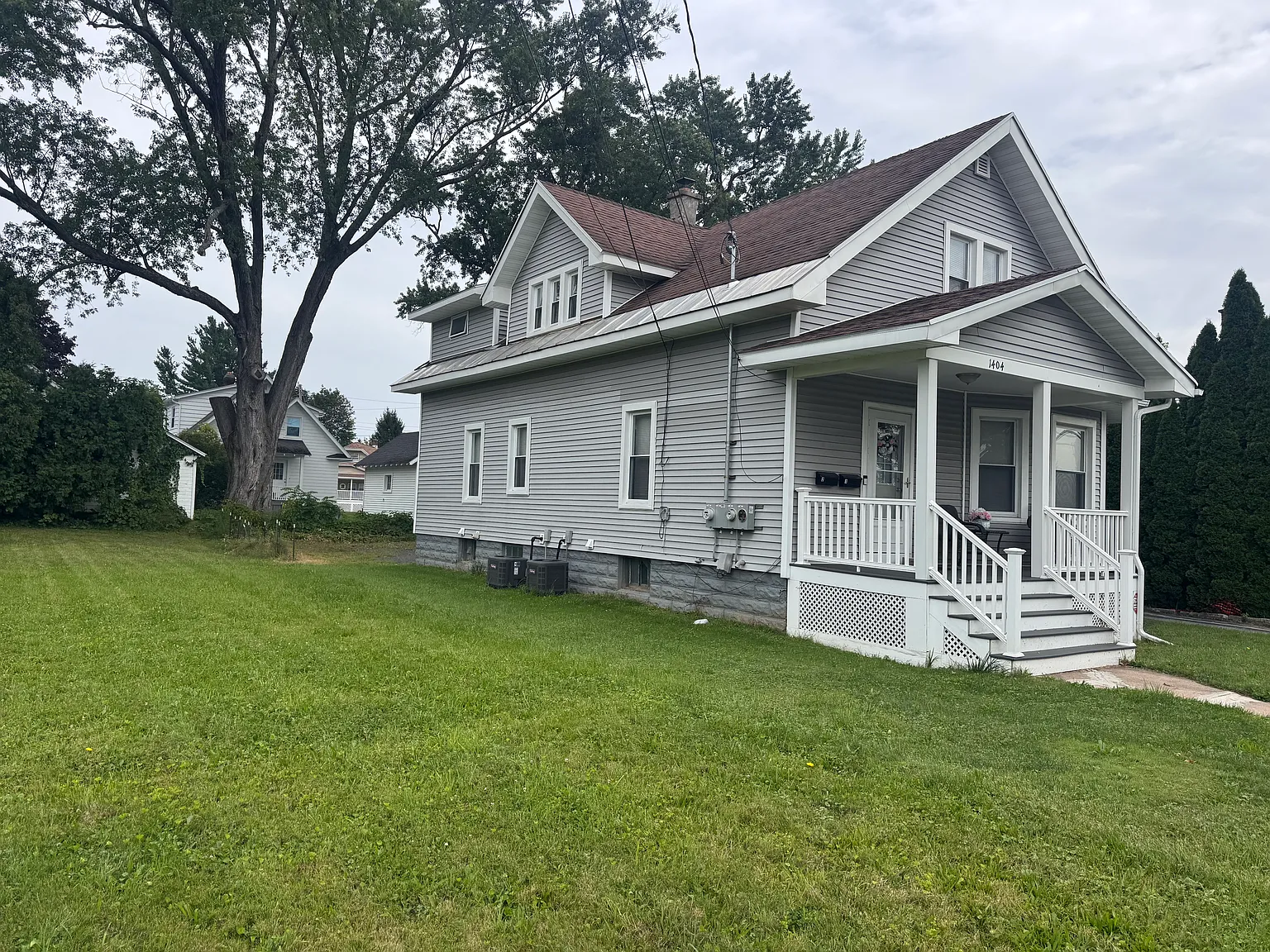 2 bed, 900 sqft, $1,900 — Photo 4