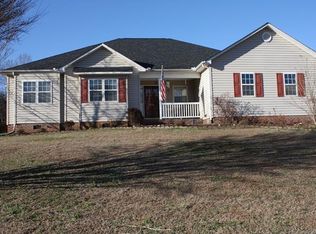 116 Deerfield Dr, Mount Holly, NC