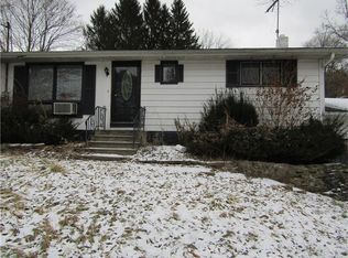 98 Pleasant Valley Rd, Burgettstown, PA 15019