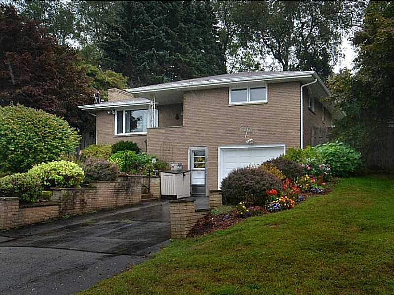 1st image of 5 Sunbirch Dr